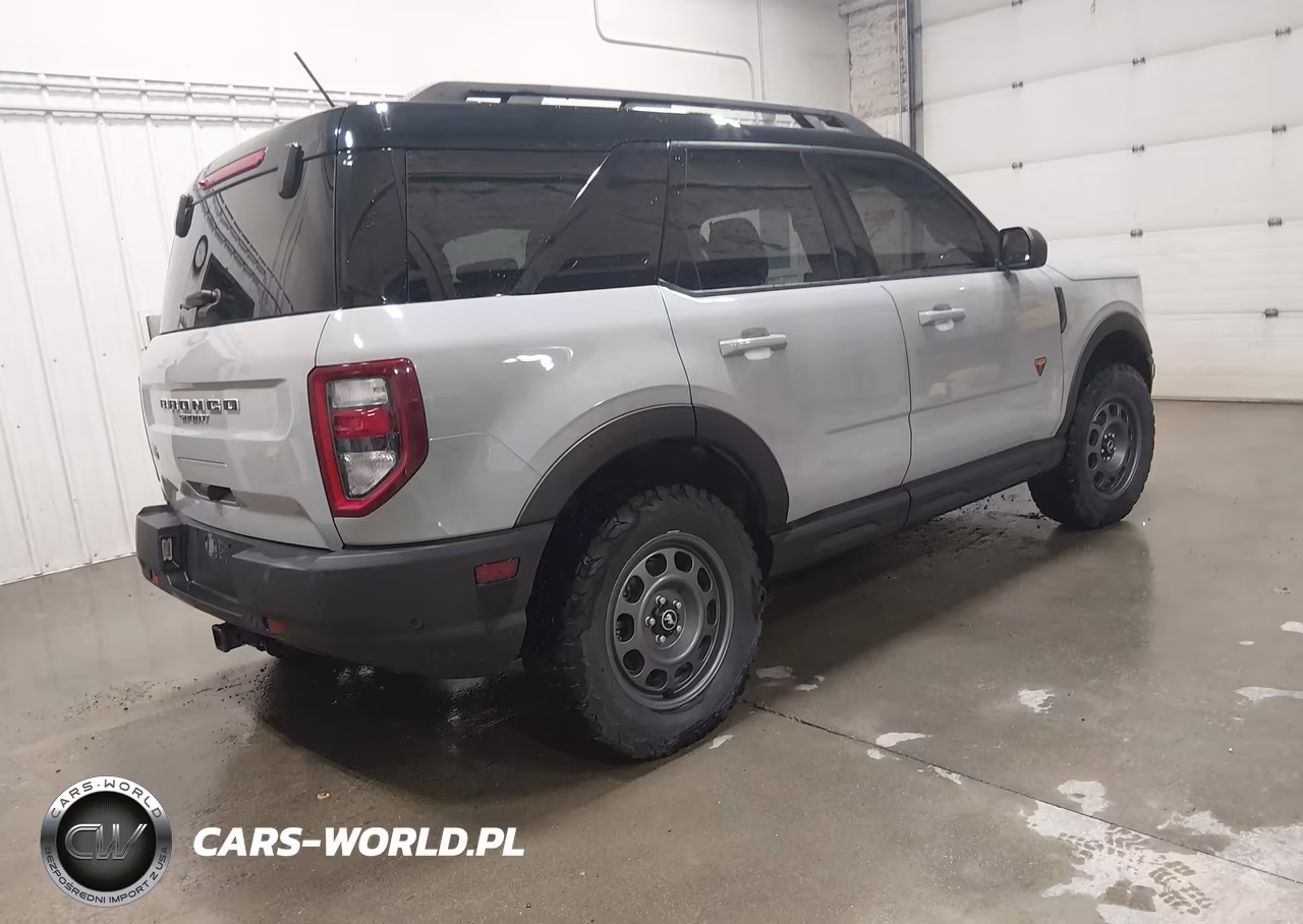2021 Ford Bronco Sport Badlands VIN:3FMCR9D97MRA48080 - 4