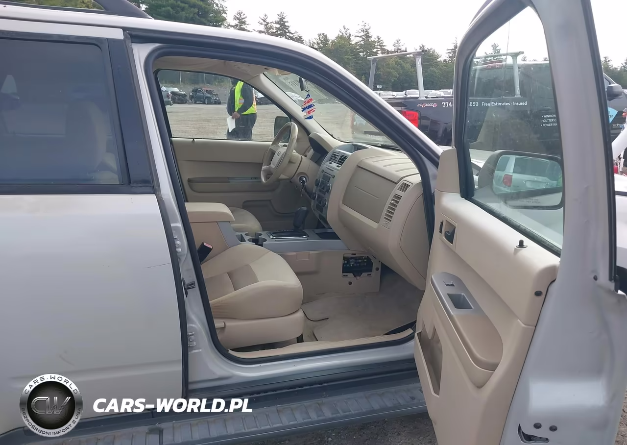 2008 Ford Escape Xlt VIN:1FMCU03108KC06209 - 5