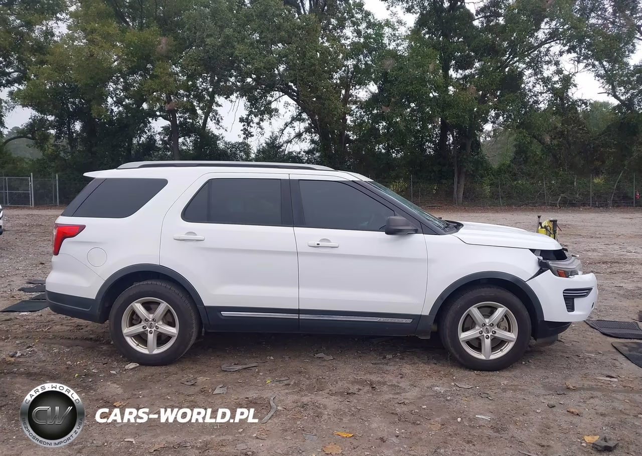 2018 Ford Explorer Xlt VIN:1FM5K7D86JGB26263 - 13