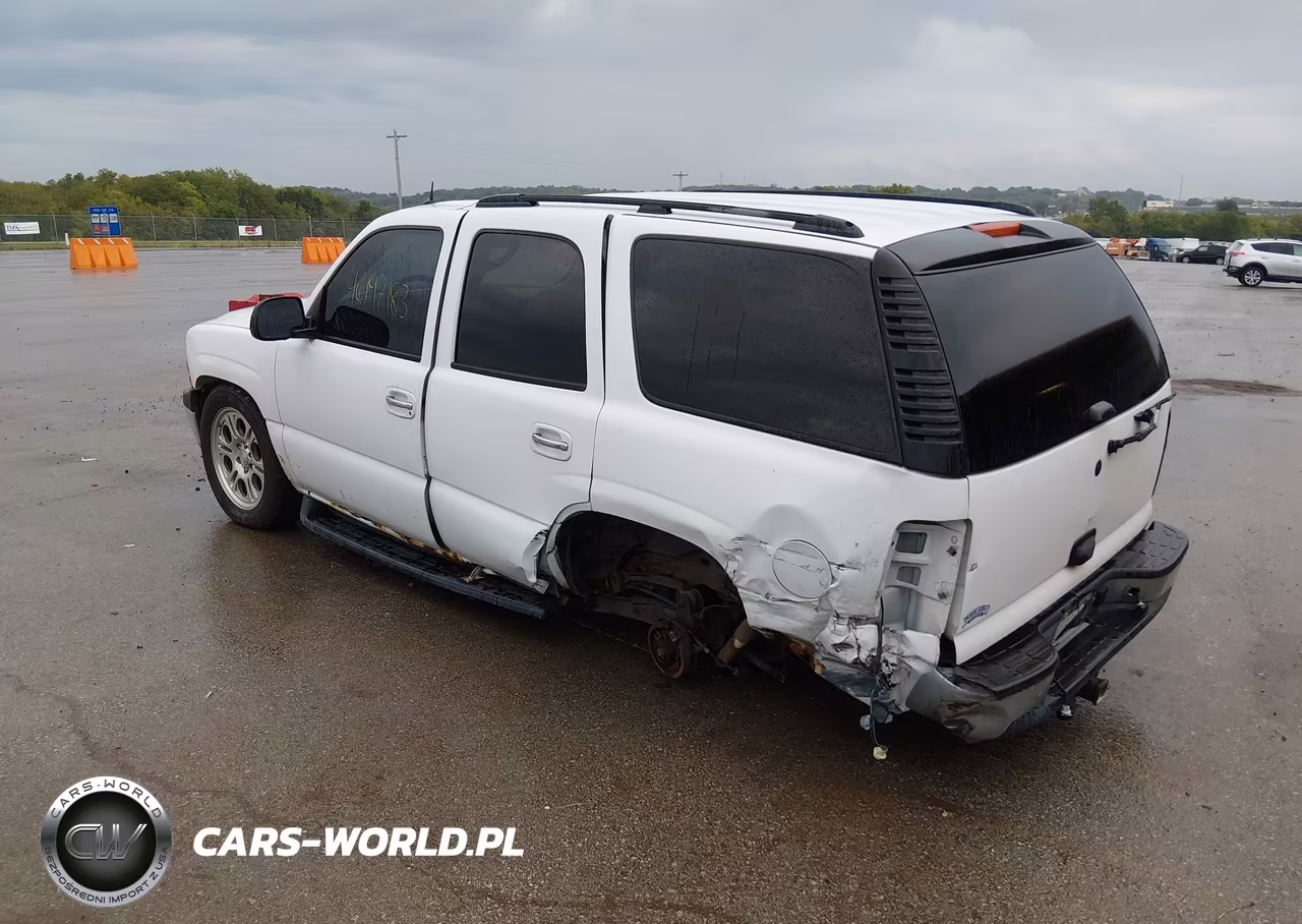 2005 Chevrolet Tahoe Ls VIN:1GNEC13V75R256690 - 3