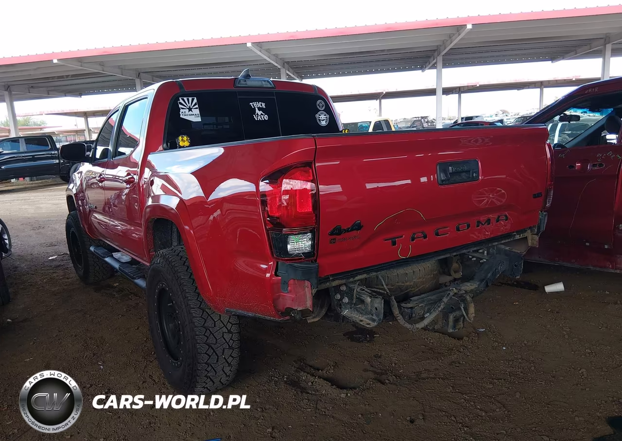 2018 Toyota Tacoma Sr5 V6 VIN:3TMCZ5ANXJM169158 - 3