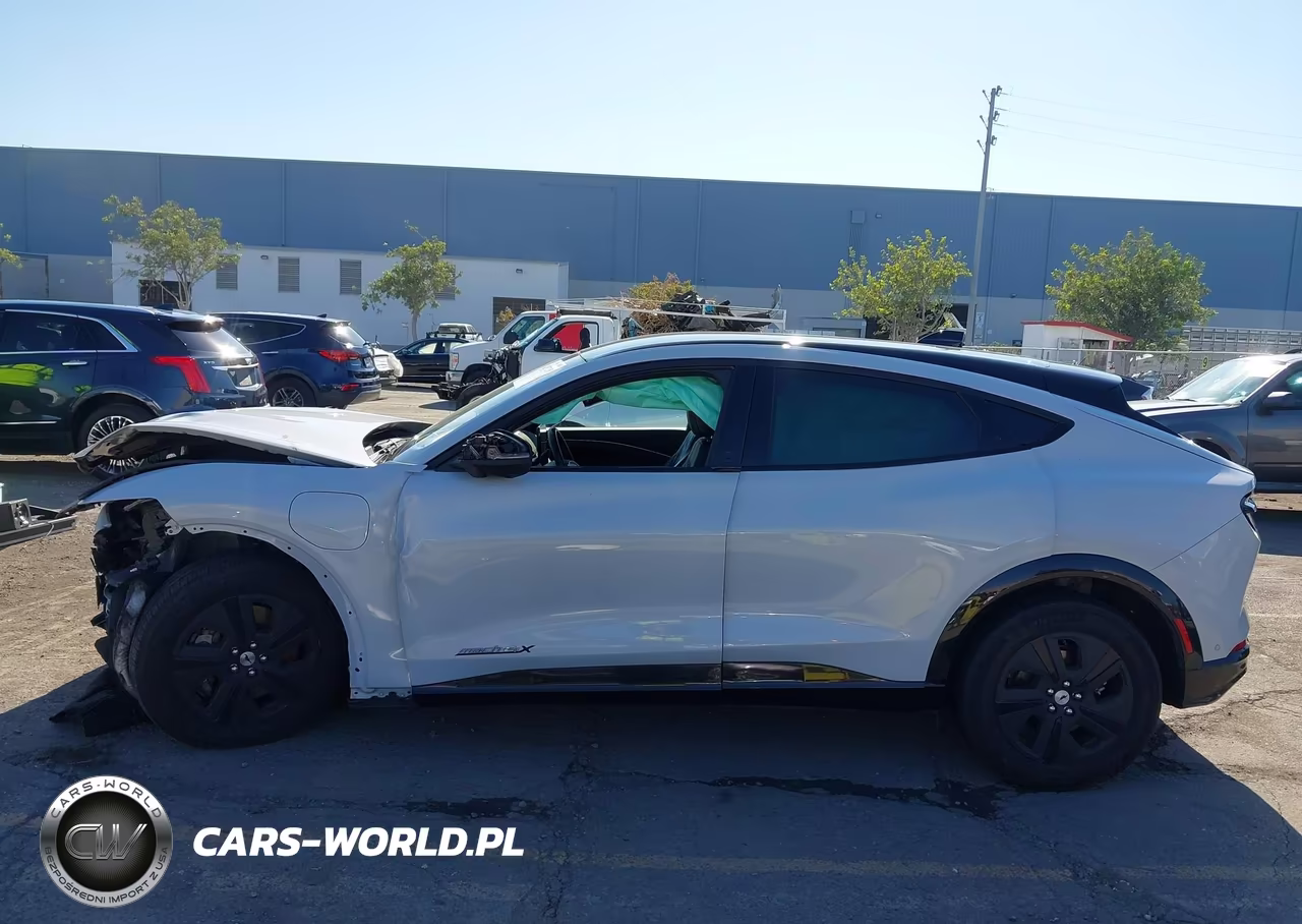 2023 Ford Mustang Mach-E California Route 1 VIN:3FMTK2SU6PMA40508 - 13
