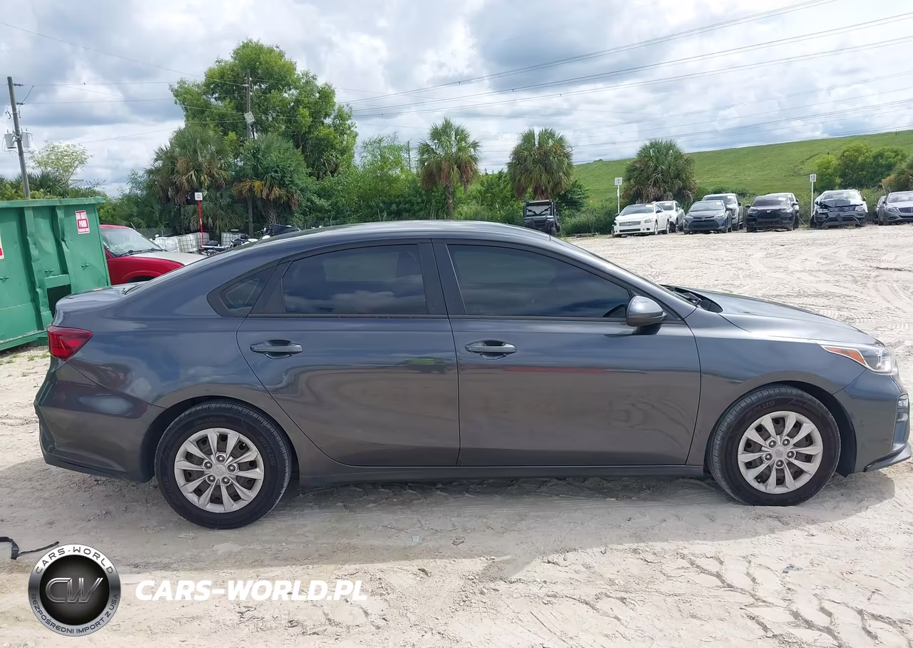 2021 Kia Forte Fe VIN:3KPF24ADXME323630 - 13