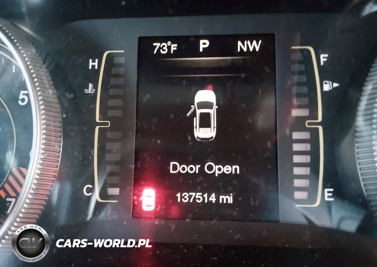 2015 Jeep Cherokee Latitude VIN:1C4PJMCB9FW668532 - 15