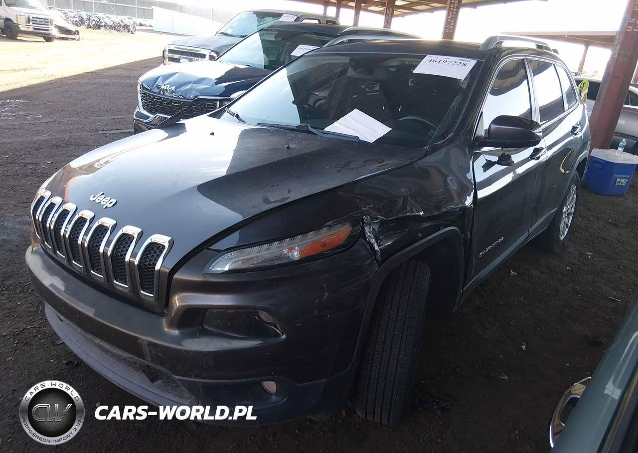 2015 Jeep Cherokee Latitude VIN:1C4PJMCB9FW668532 - 2