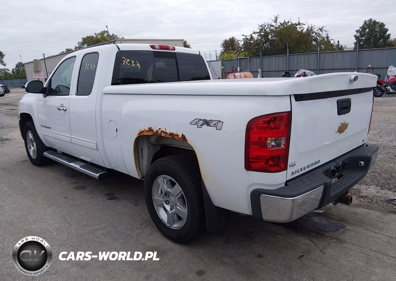 2013 Chevrolet Silverado 1500 Lt VIN:1GCRKSE75DZ319639 - 3