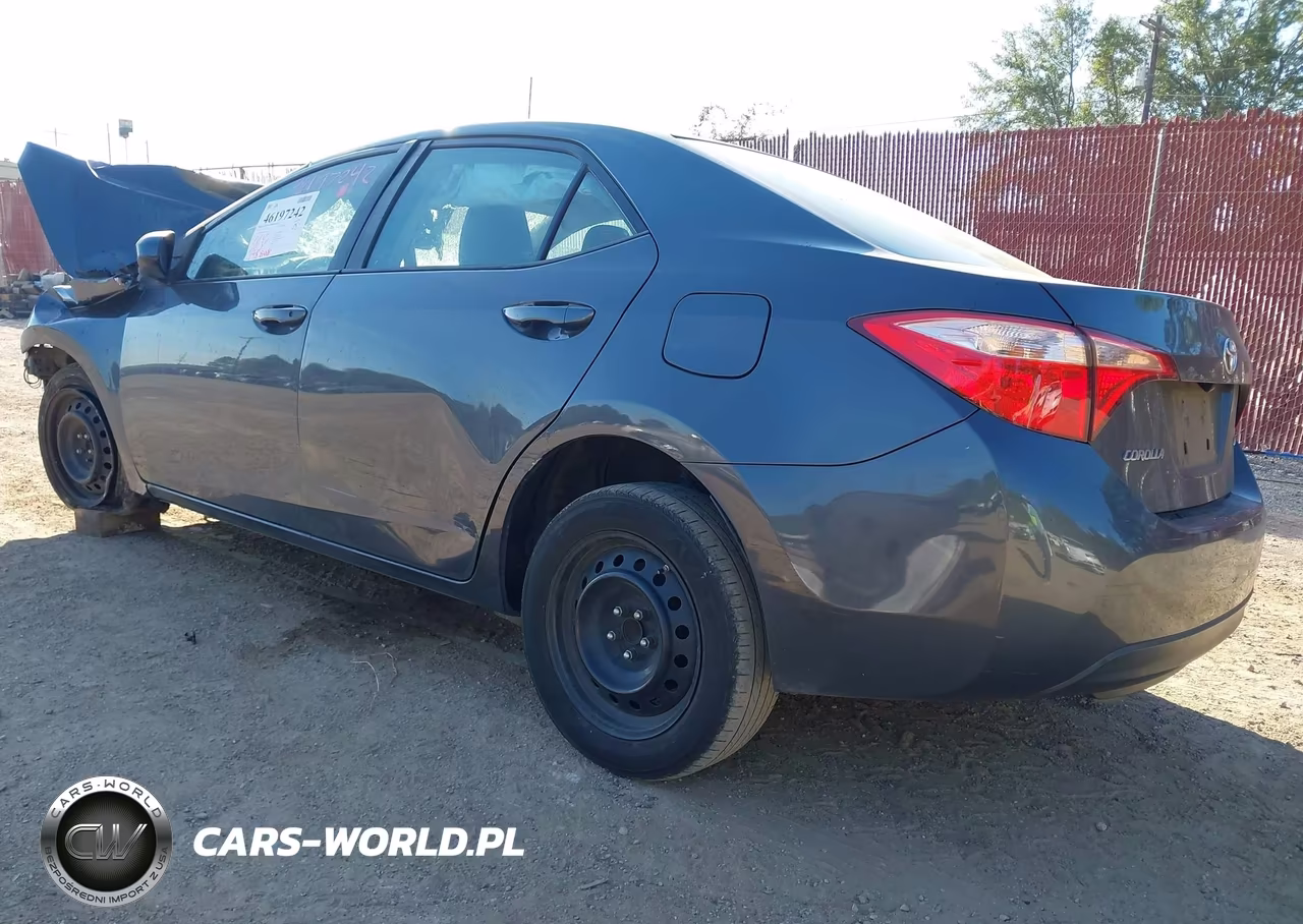 2017 Toyota Corolla Le VIN:5YFBURHE7HP601652 - 3