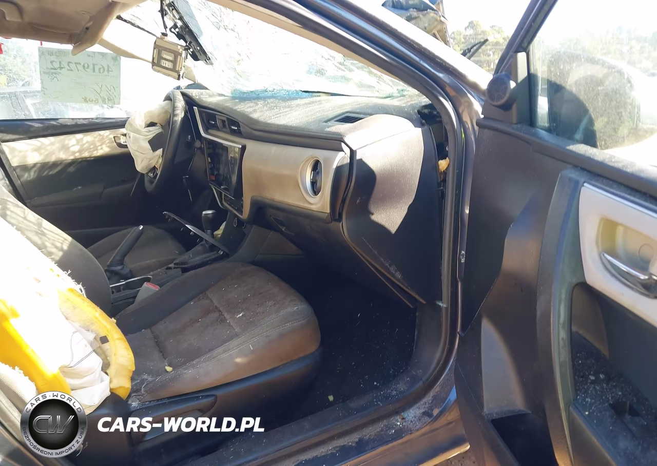 2017 Toyota Corolla Le VIN:5YFBURHE7HP601652 - 5