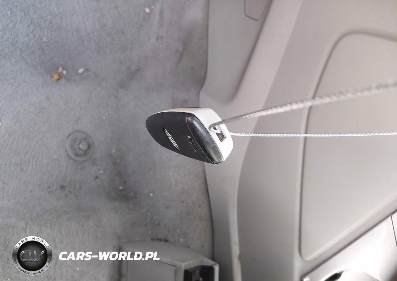 2013 Ford C-Max Energi Sel VIN:1FADP5CU1DL516452 - 11