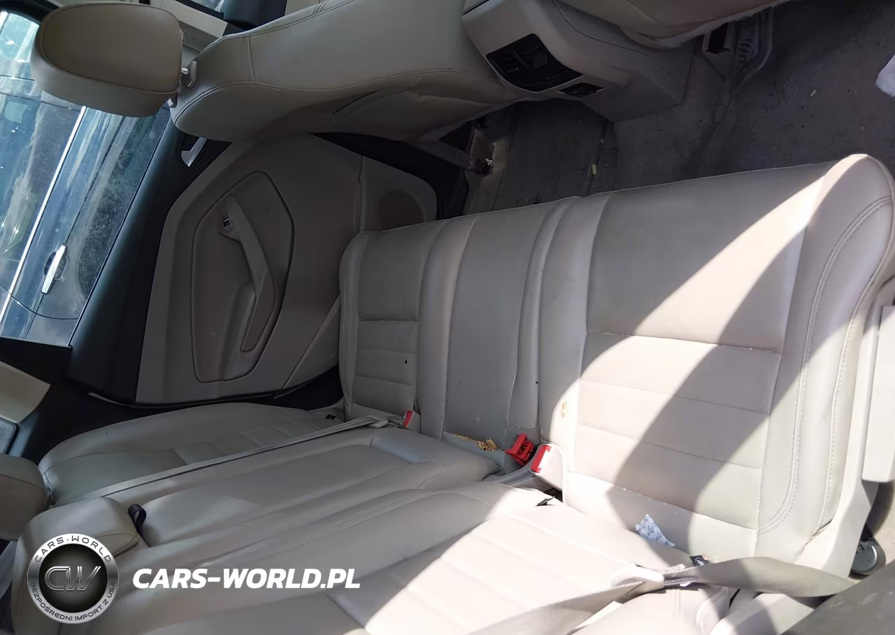 2013 Ford C-Max Energi Sel VIN:1FADP5CU1DL516452 - 8