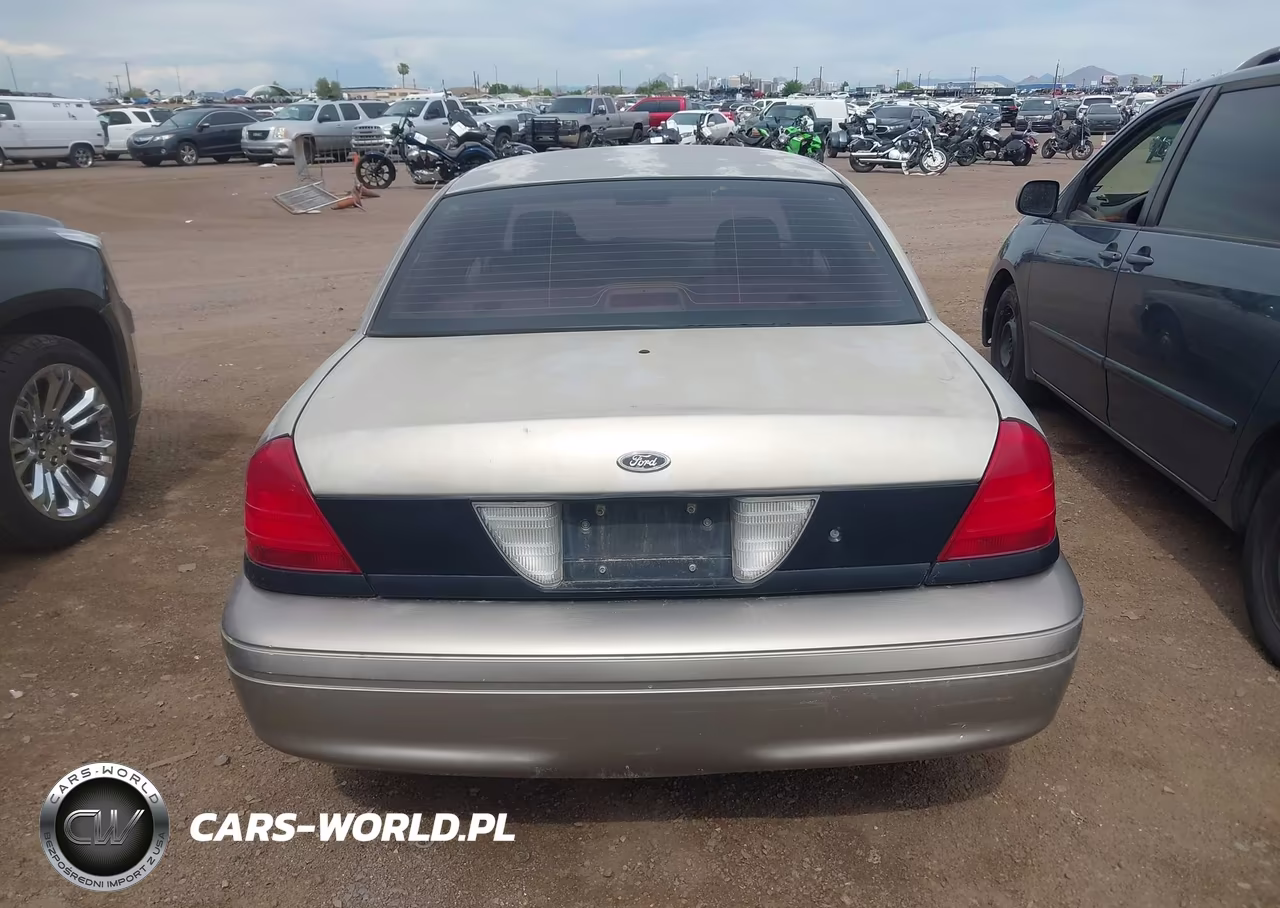 2004 Ford Crown Victoria Police VIN:2FAHP71W84X142507 - 15