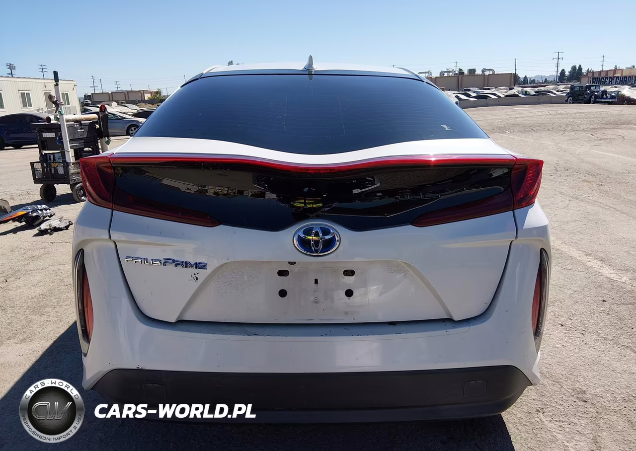 2017 Toyota Prius Prime Premium VIN:JTDKARFP5H3054080 - 17