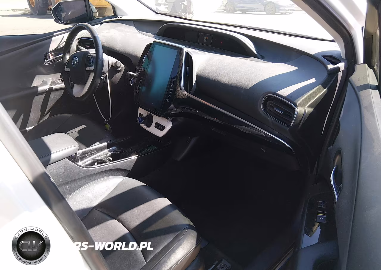 2017 Toyota Prius Prime Premium VIN:JTDKARFP5H3054080 - 5