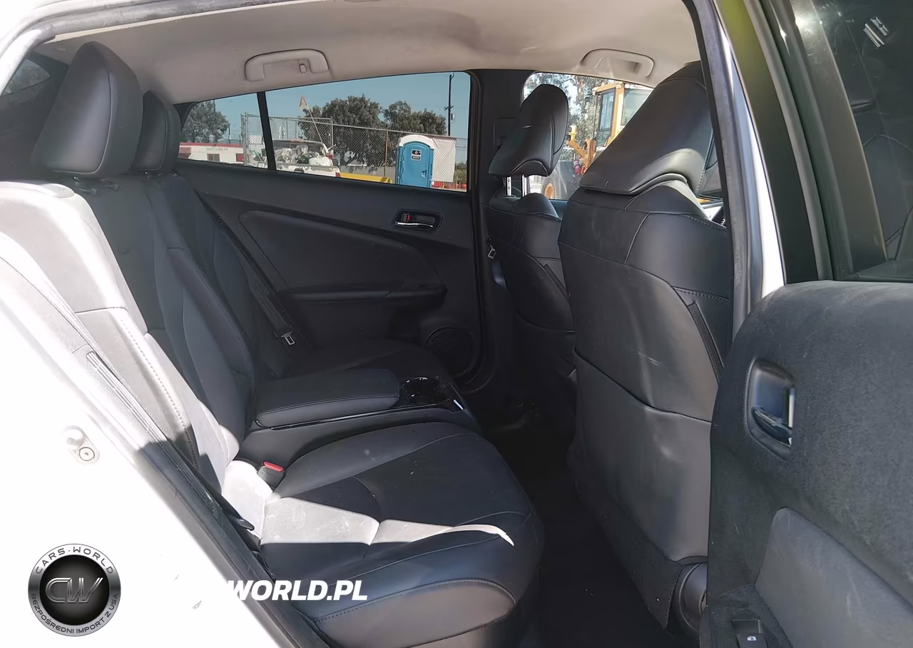 2017 Toyota Prius Prime Premium VIN:JTDKARFP5H3054080 - 8
