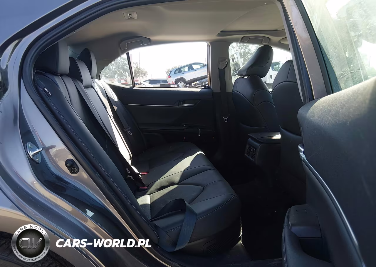 2024 Toyota Camry Hybrid Xse VIN:4T1K31AKXRU073321 - 8