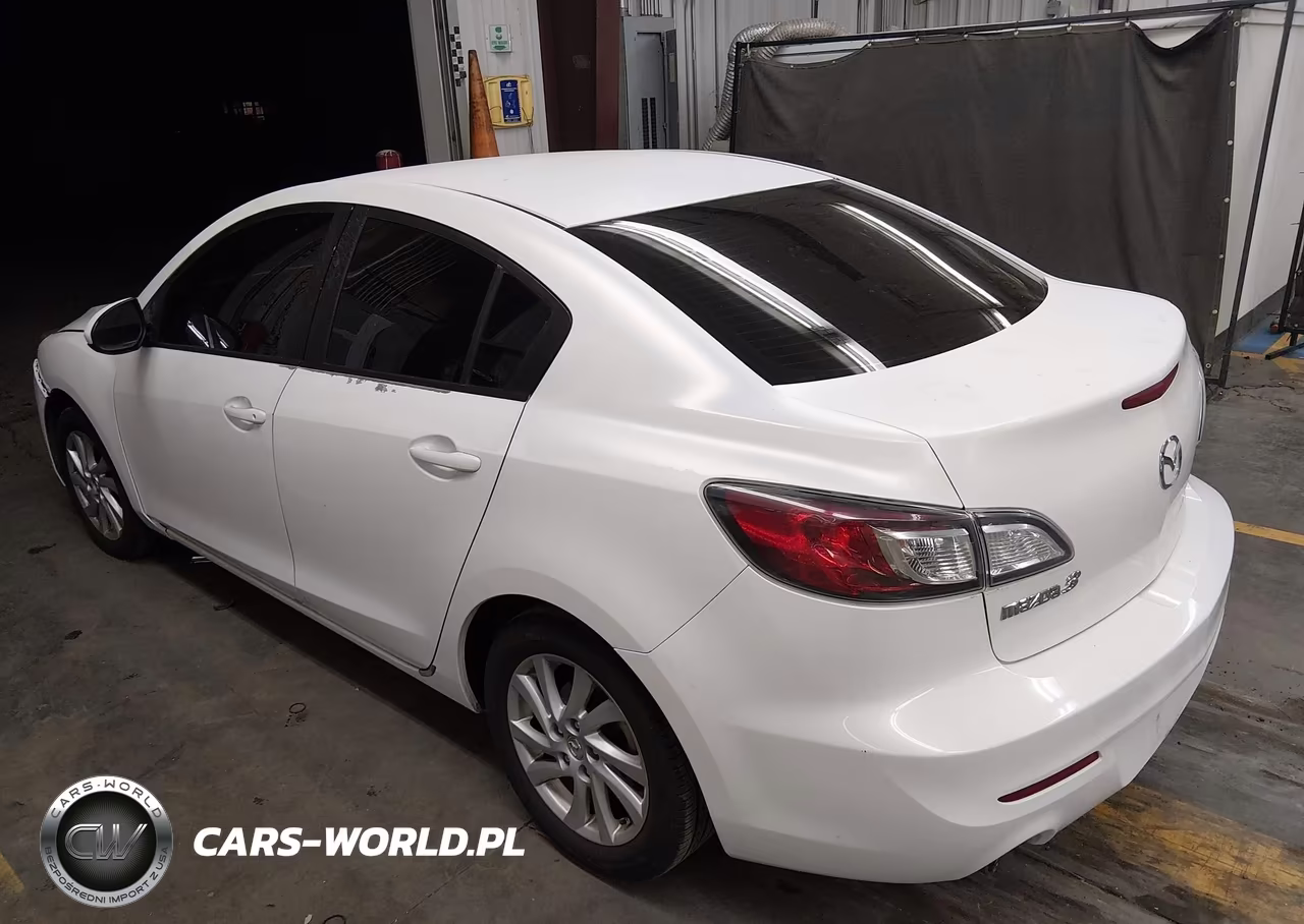 2012 Mazda Mazda3 I Touring VIN:JM1BL1VG8C1503706 - 3