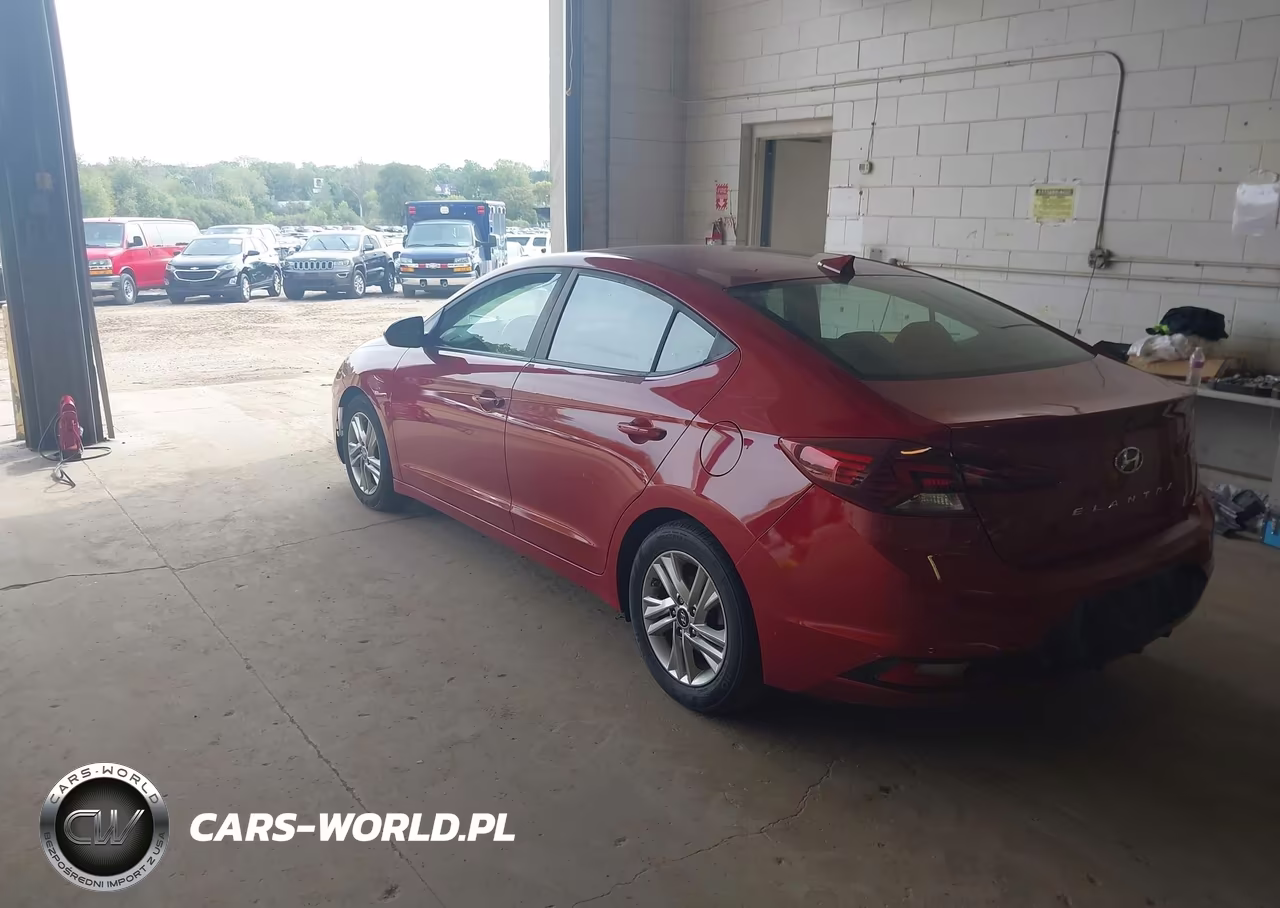 2019 Hyundai Elantra Value Edition VIN:KMHD84LF7KU873964 - 3