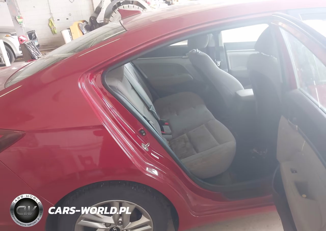 2019 Hyundai Elantra Value Edition VIN:KMHD84LF7KU873964 - 8