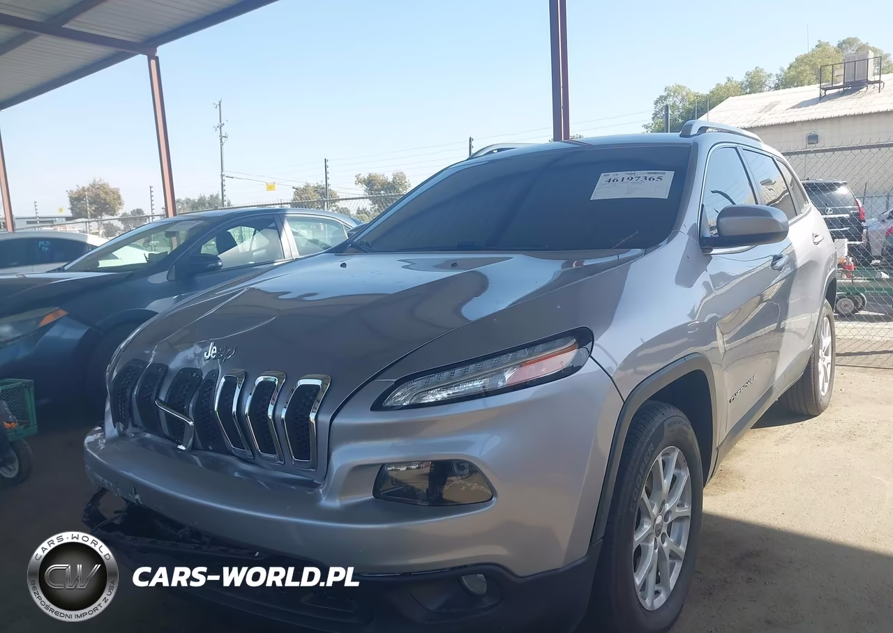 2015 Jeep Cherokee Latitude VIN:1C4PJMCSXFW640576 - 2
