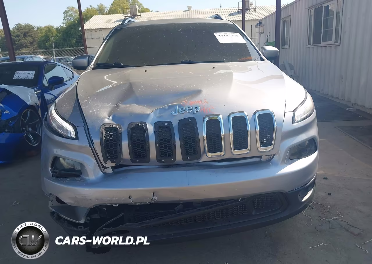 2015 Jeep Cherokee Latitude VIN:1C4PJMCSXFW640576 - 6