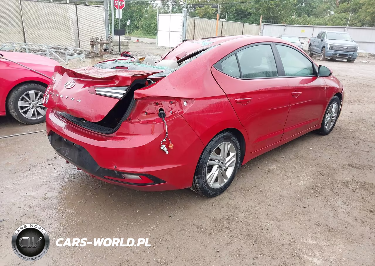 2019 Hyundai Elantra Value Edition VIN:KMHD84LF6KU781681 - 4