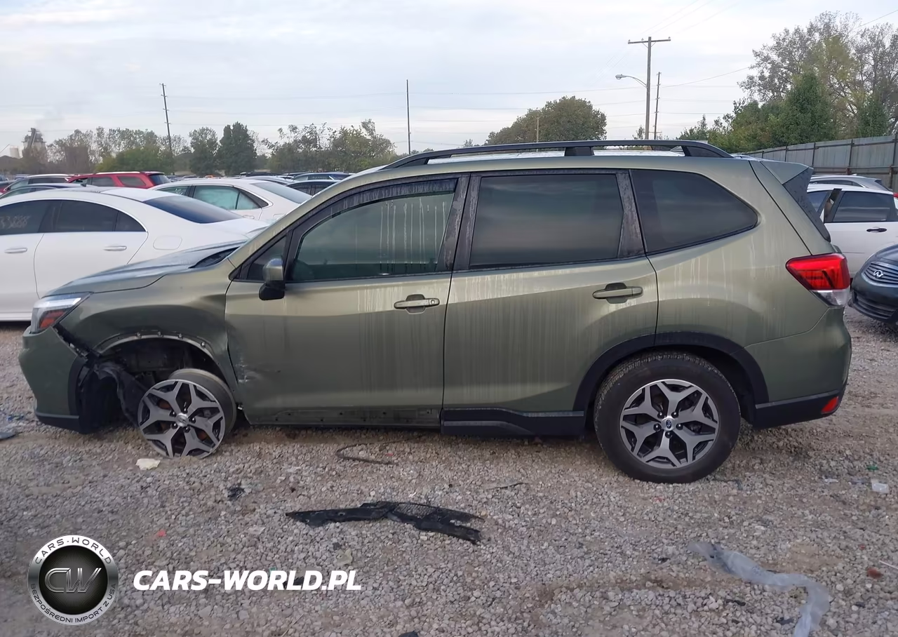 2020 Subaru Forester Premium VIN:JF2SKAJC5LH533065 - 15