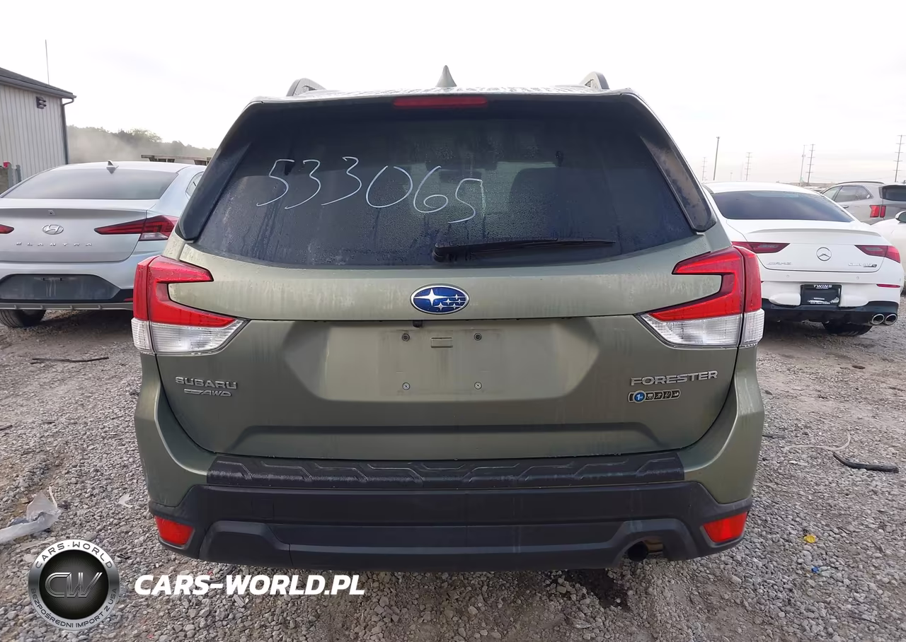 2020 Subaru Forester Premium VIN:JF2SKAJC5LH533065 - 17