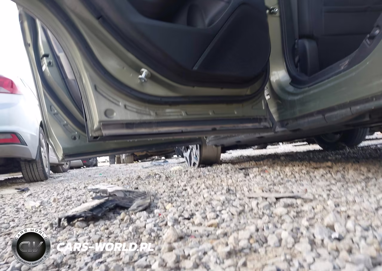 2020 Subaru Forester Premium VIN:JF2SKAJC5LH533065 - 19