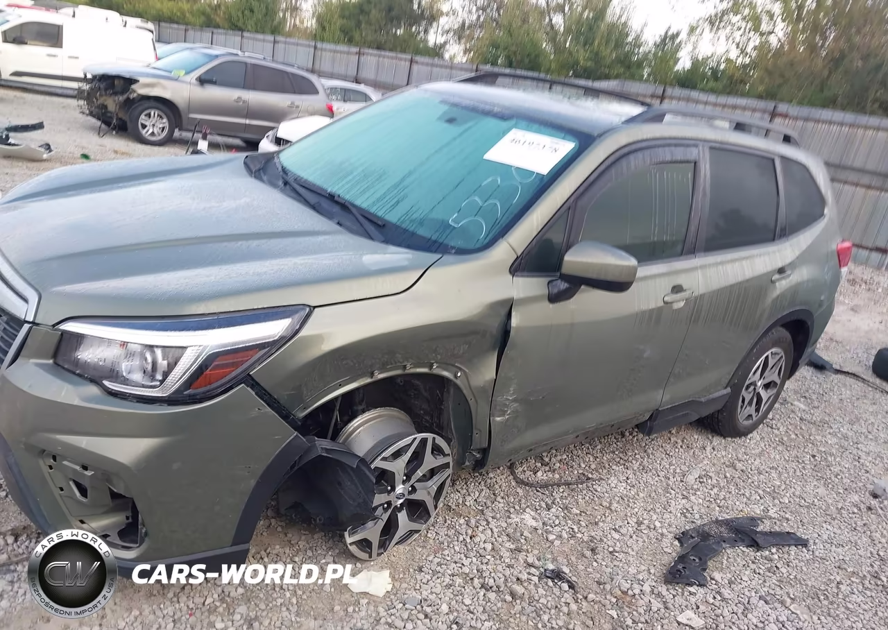 2020 Subaru Forester Premium VIN:JF2SKAJC5LH533065 - 2