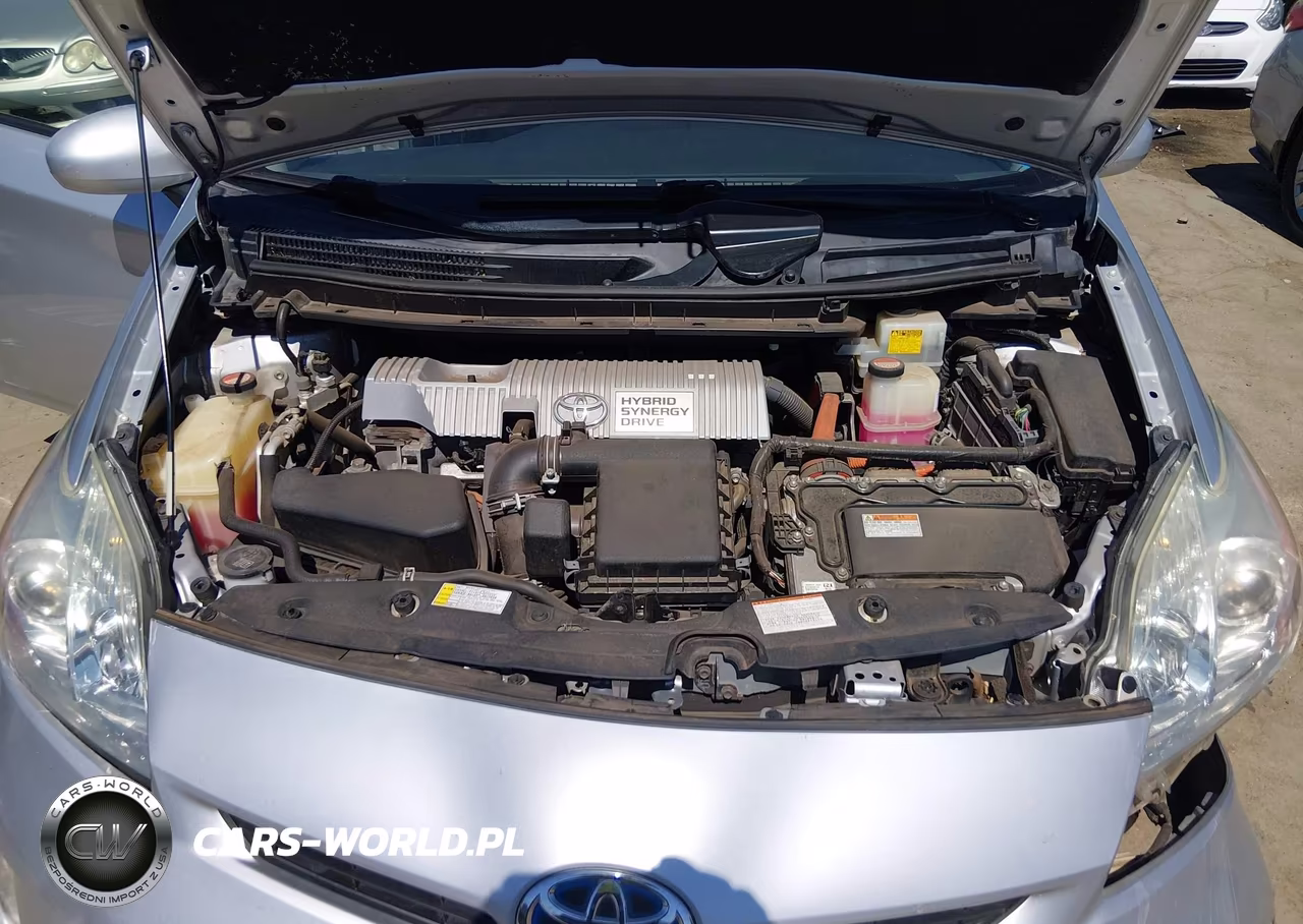 2015 Toyota Prius Five-Four-Persona Series Special Edition-Three-Two VIN:JTDKN3DU8F1992612 - 10