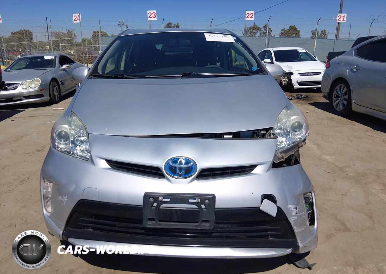 2015 Toyota Prius Five-Four-Persona Series Special Edition-Three-Two VIN:JTDKN3DU8F1992612 - 12