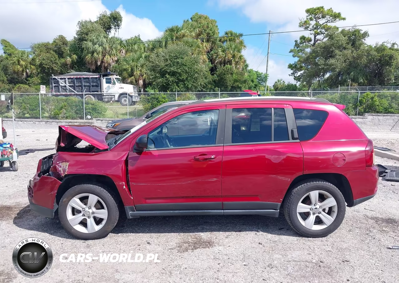 2016 Jeep Compass Sport VIN:1C4NJCBA0GD560680 - 14