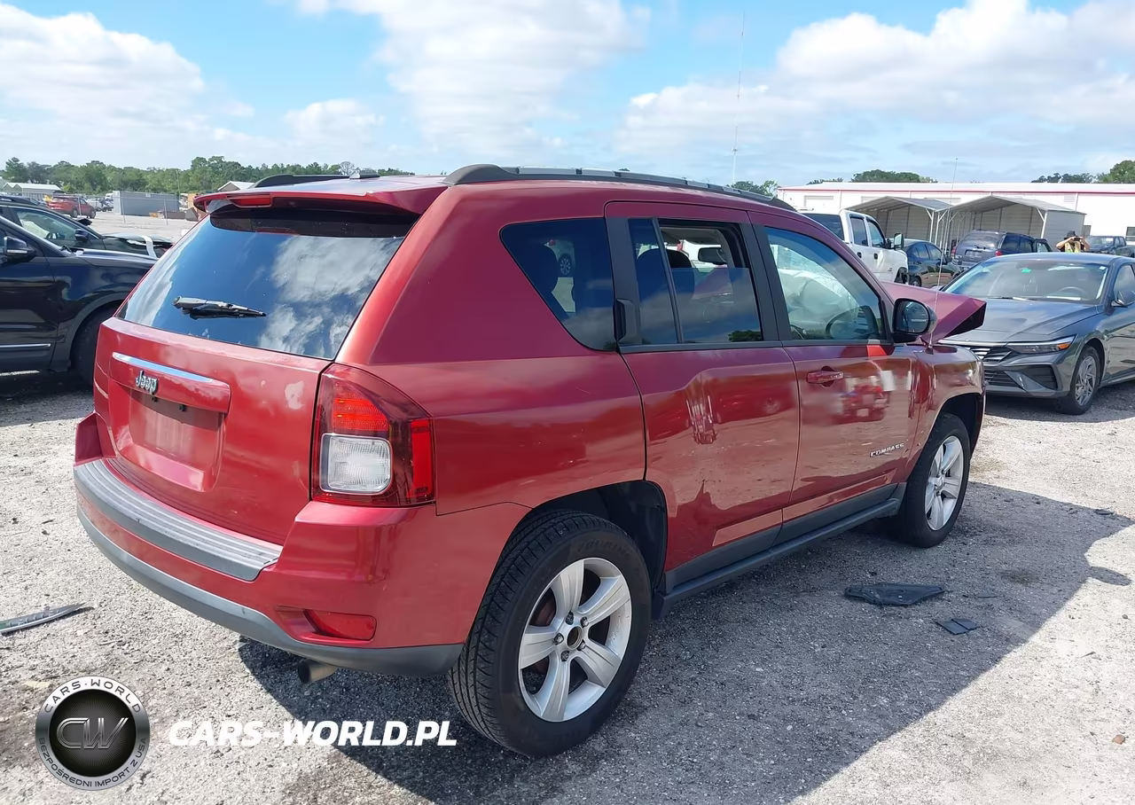2016 Jeep Compass Sport VIN:1C4NJCBA0GD560680 - 4