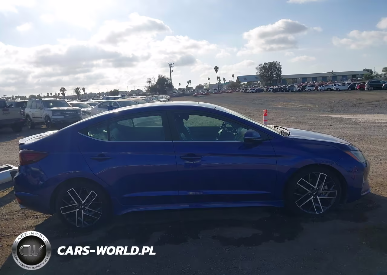 2019 Hyundai Elantra Sport VIN:KMHD04LB8KU835521 - 13