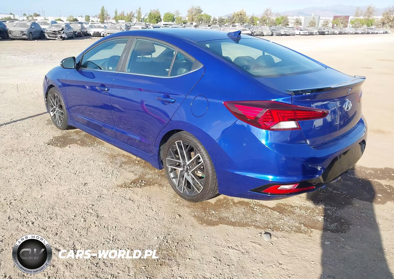 2019 Hyundai Elantra Sport VIN:KMHD04LB8KU835521 - 3