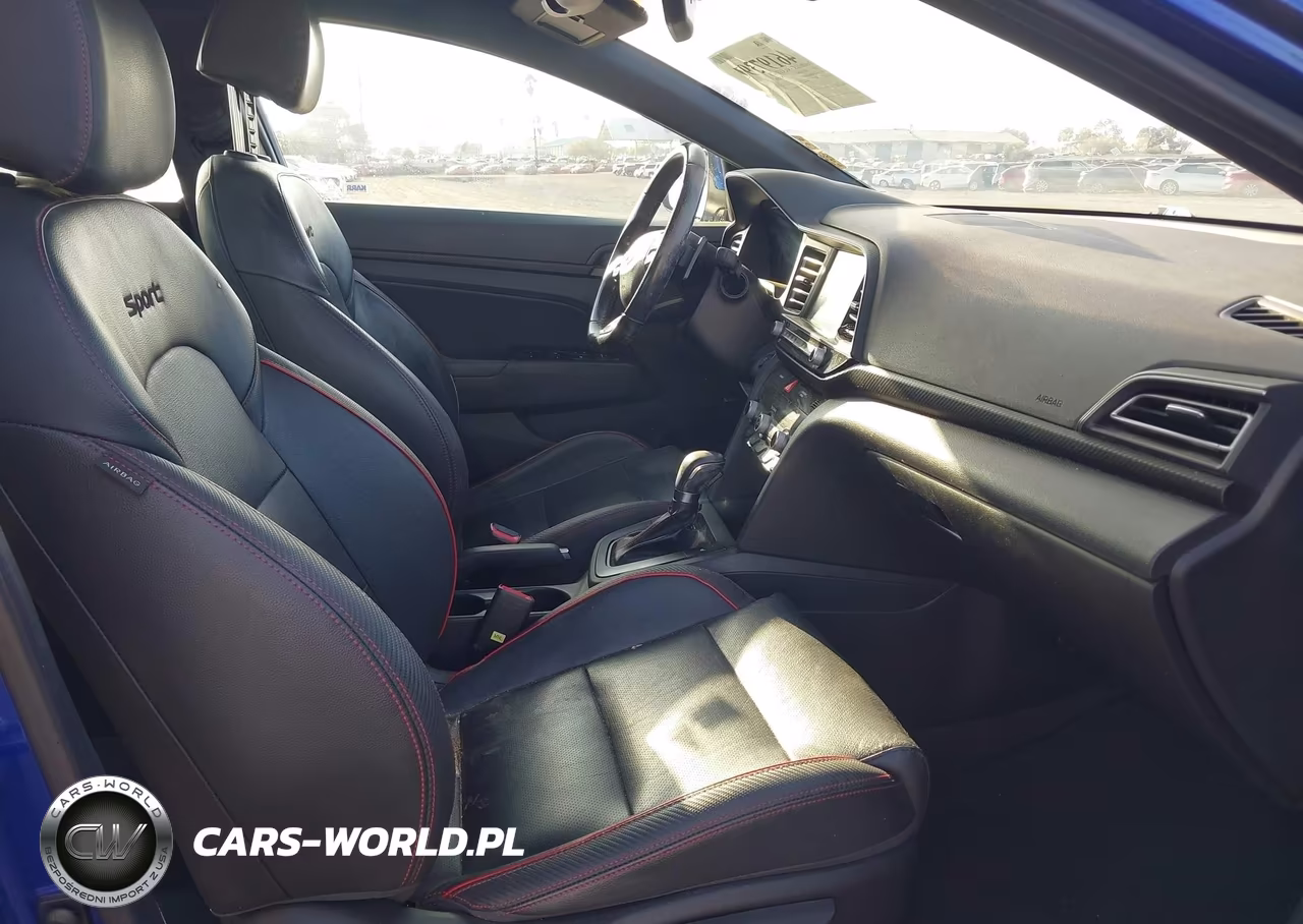 2019 Hyundai Elantra Sport VIN:KMHD04LB8KU835521 - 5