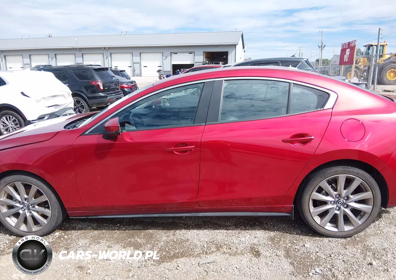 2021 Mazda Mazda3 Preferred VIN:JM1BPACLXM1303772 - 14