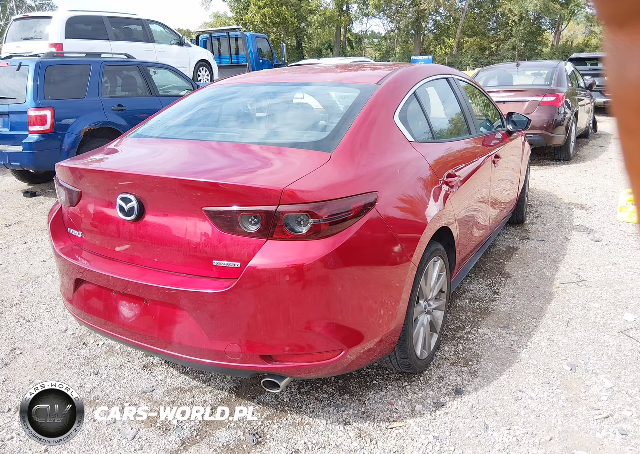 2021 Mazda Mazda3 Preferred VIN:JM1BPACLXM1303772 - 4