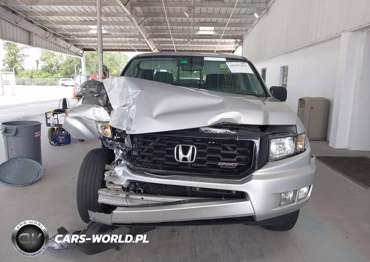 2013 Honda Ridgeline Sport VIN:5FPYK1F76DB002003 - 12