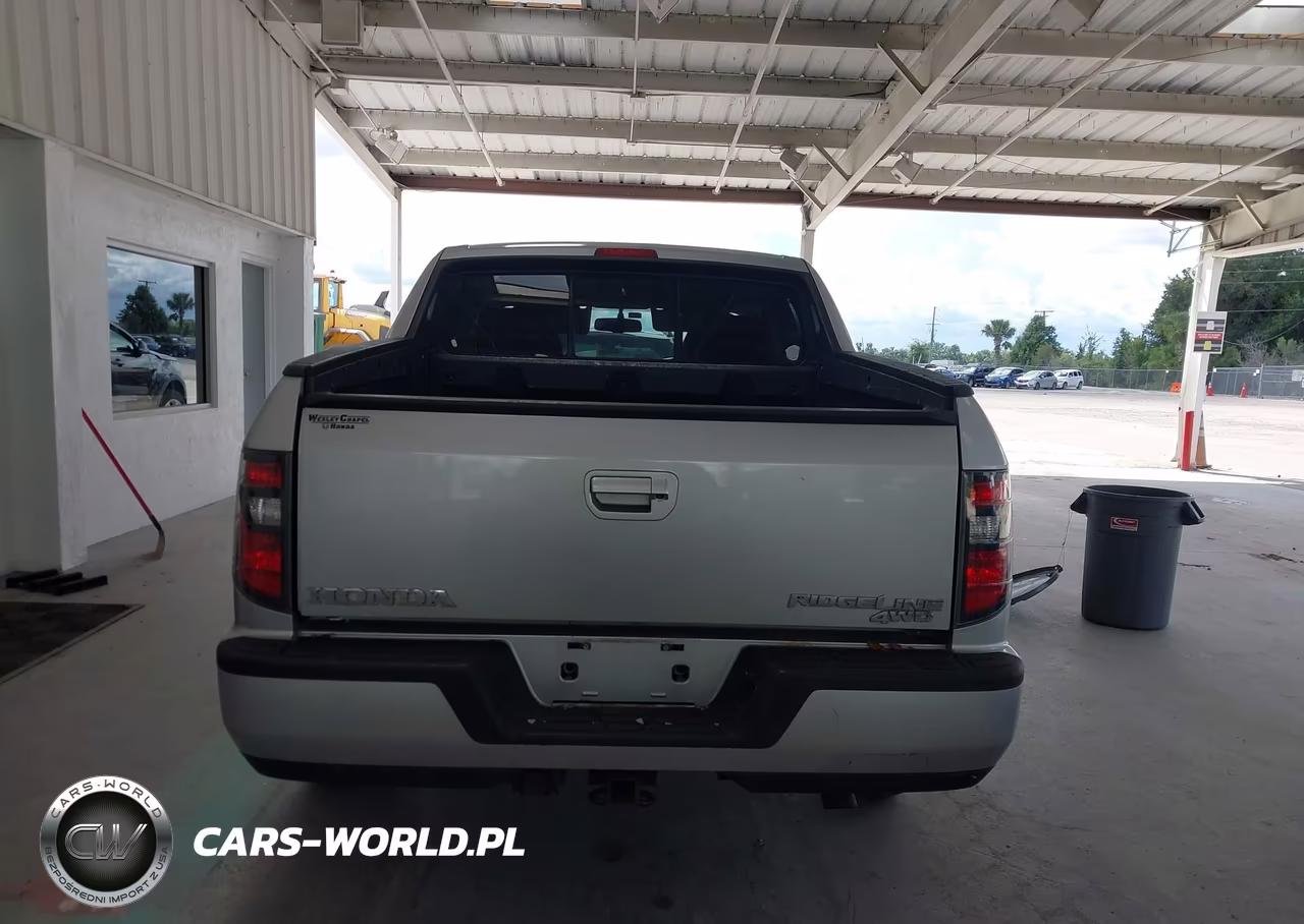 2013 Honda Ridgeline Sport VIN:5FPYK1F76DB002003 - 16