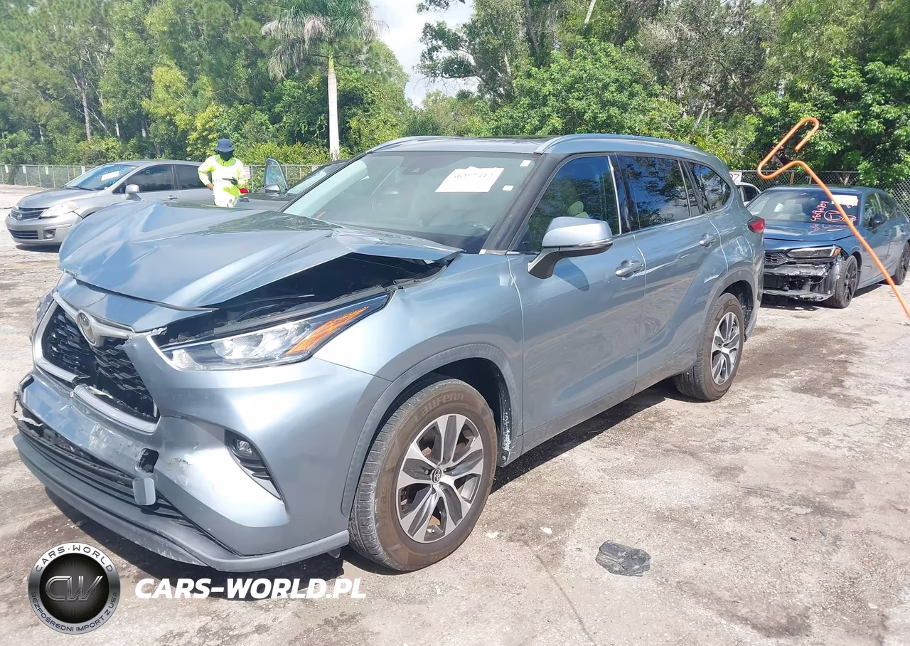 2020 Toyota Highlander Xle VIN:5TDGZRAHXLS022750 - 2