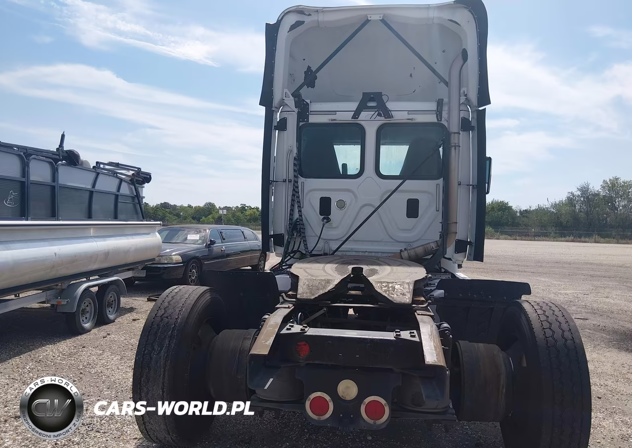 2017 Freightliner Cascadia 113 VIN:3AKBGBDVXHDHW0585 - 17