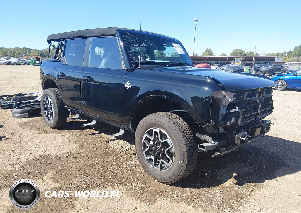 2025 Ford Bronco Outer Banks