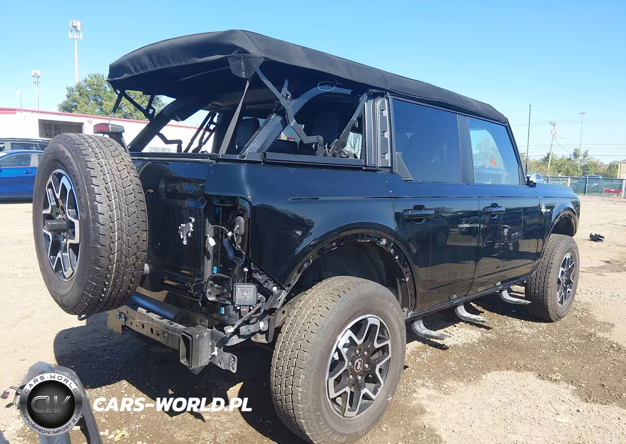 2025 Ford Bronco Outer Banks VIN:1FMDE8BH6SLB76424 - 4