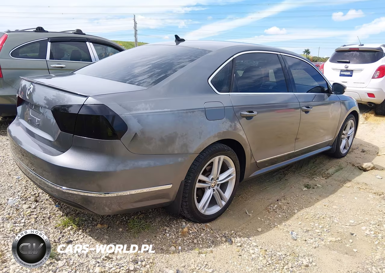 2014 Volkswagen Passat Tdi Sel Premium VIN:1VWCN7A3XEC071256 - 4