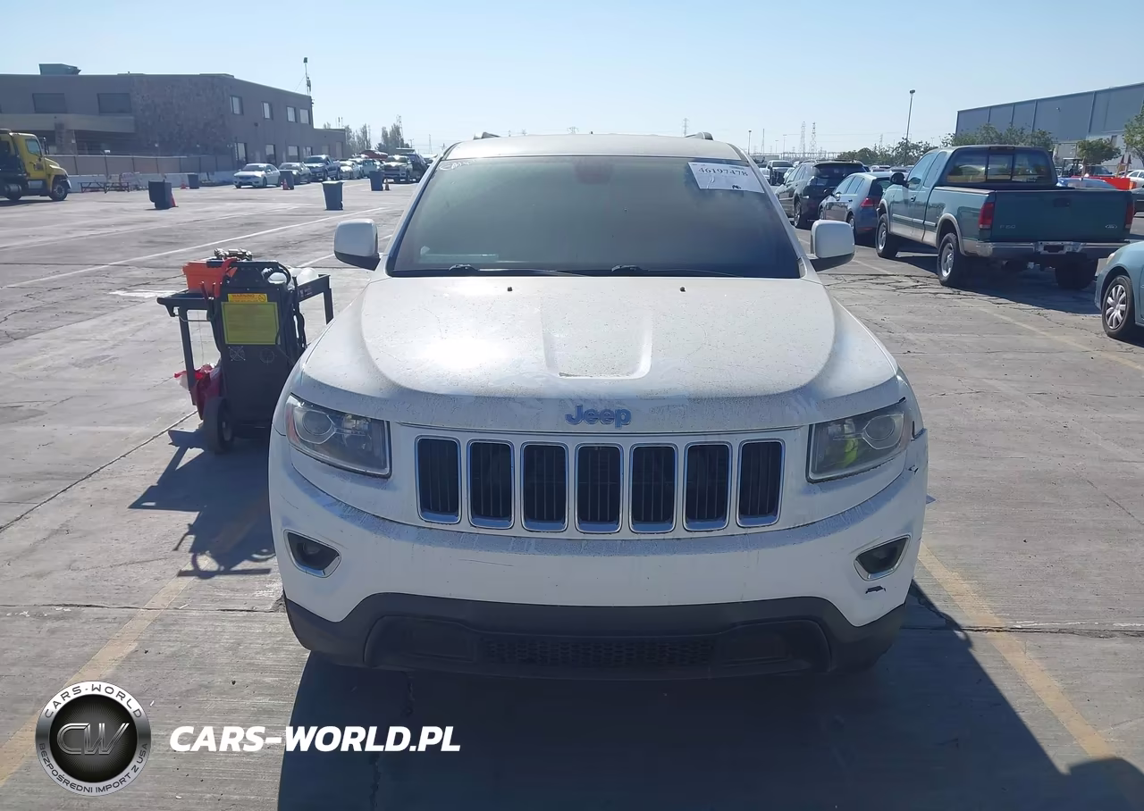 2015 Jeep Grand Cherokee Laredo VIN:1C4RJEAG5FC199096 - 13