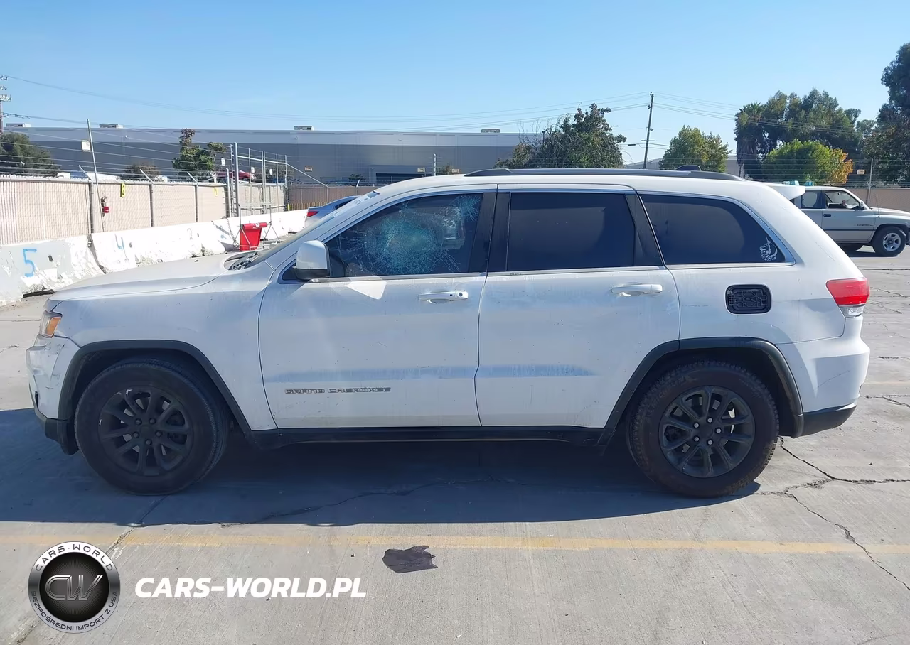 2015 Jeep Grand Cherokee Laredo VIN:1C4RJEAG5FC199096 - 15