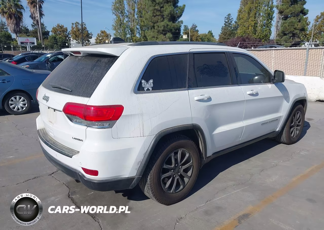 2015 Jeep Grand Cherokee Laredo VIN:1C4RJEAG5FC199096 - 4