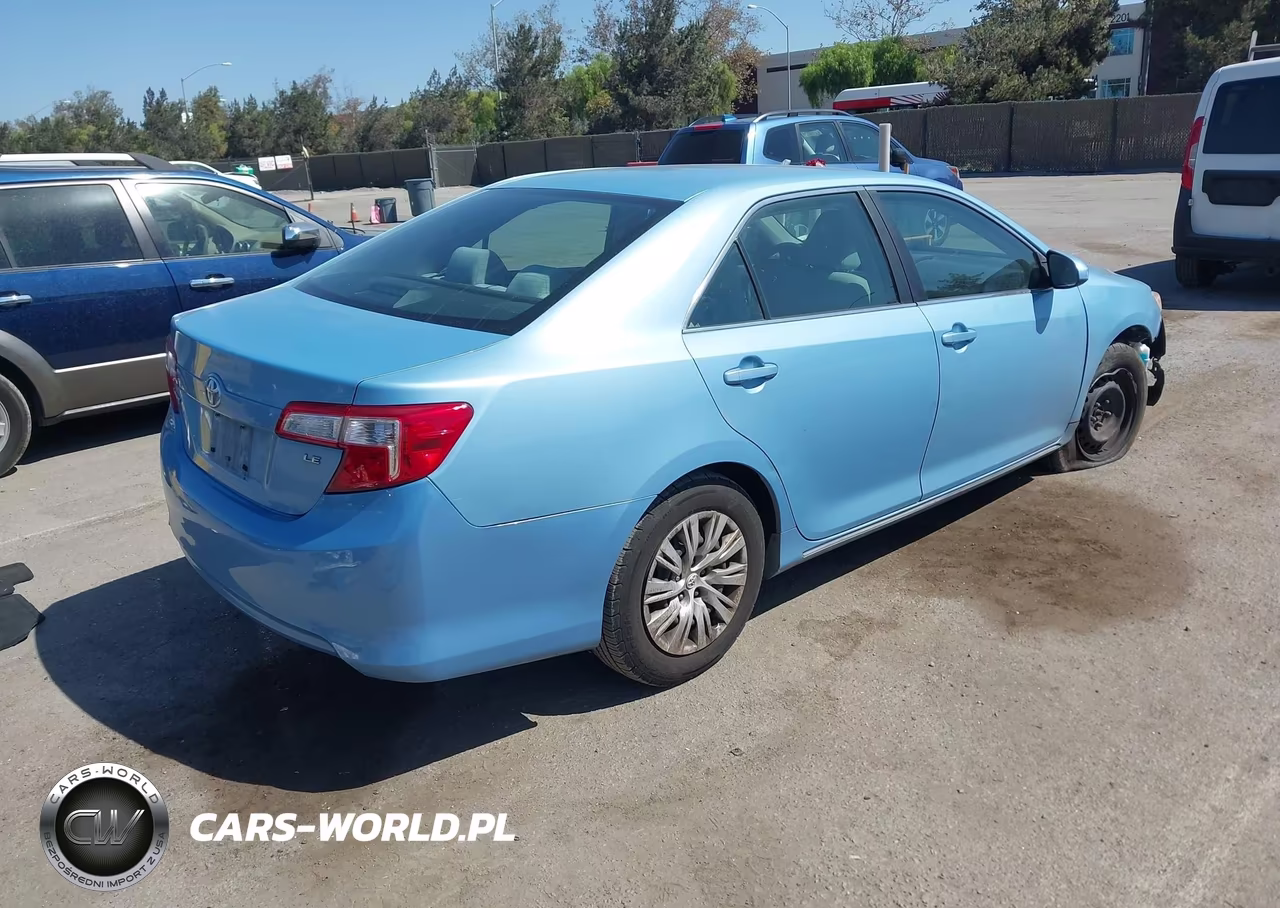 2013 Toyota Camry Le VIN:4T4BF1FK6DR308098 - 4
