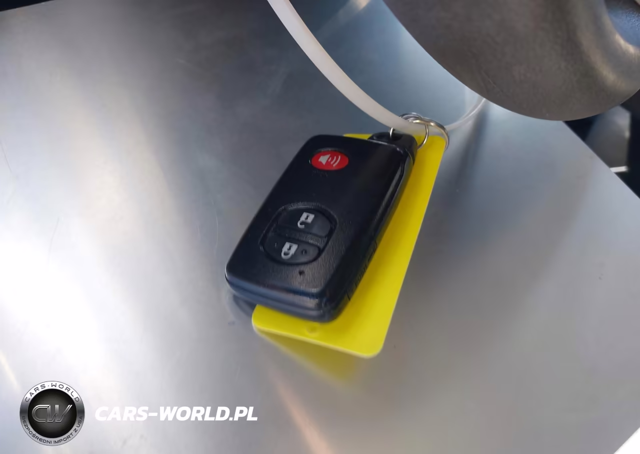 2014 Toyota Prius Two VIN:JTDKN3DU9E1790764 - 11
